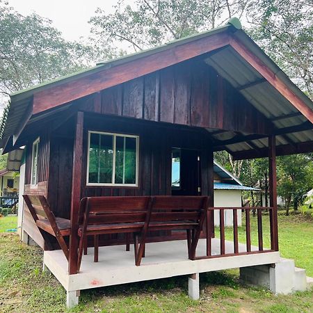 Hotel Rasta House,,Koh Phayam Esterno foto