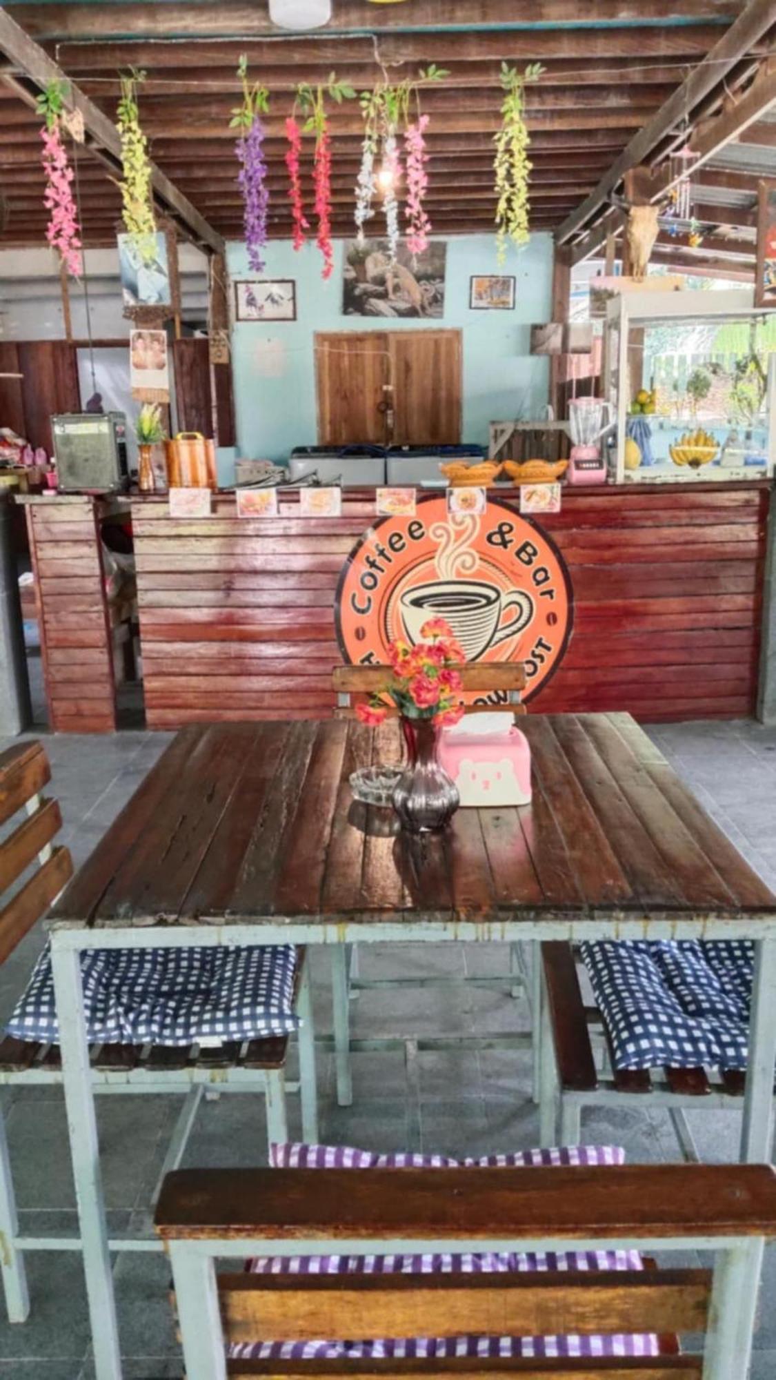 Hotel Rasta House,,Koh Phayam Esterno foto